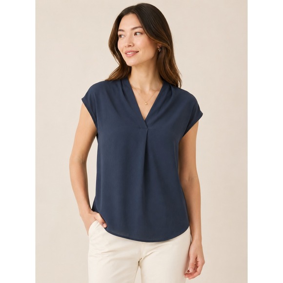 Banana Republic Tops - Banana Republic Petite XS Navy Blue Pleated V-Neck Sleeveless Chiffon Blouse Top
